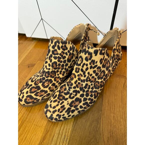 Kenneth Cole Reaction Womens 7 37 Animal Leopard Print Low Ankle Heel Booties - Picture 1 of 10